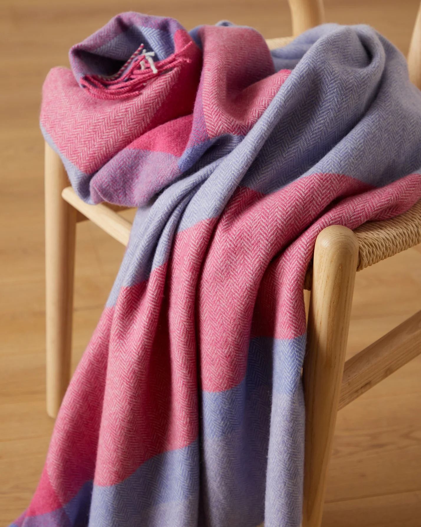 Foxford Áine Lambswool Throw