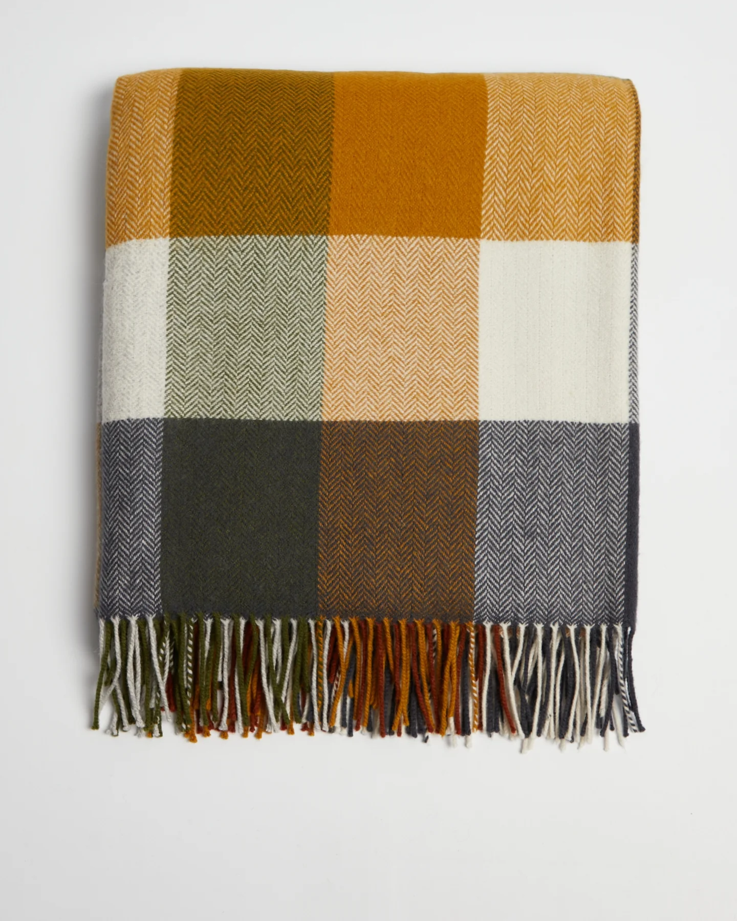 Foxford Ardagh Lambswool Throw - Image 3