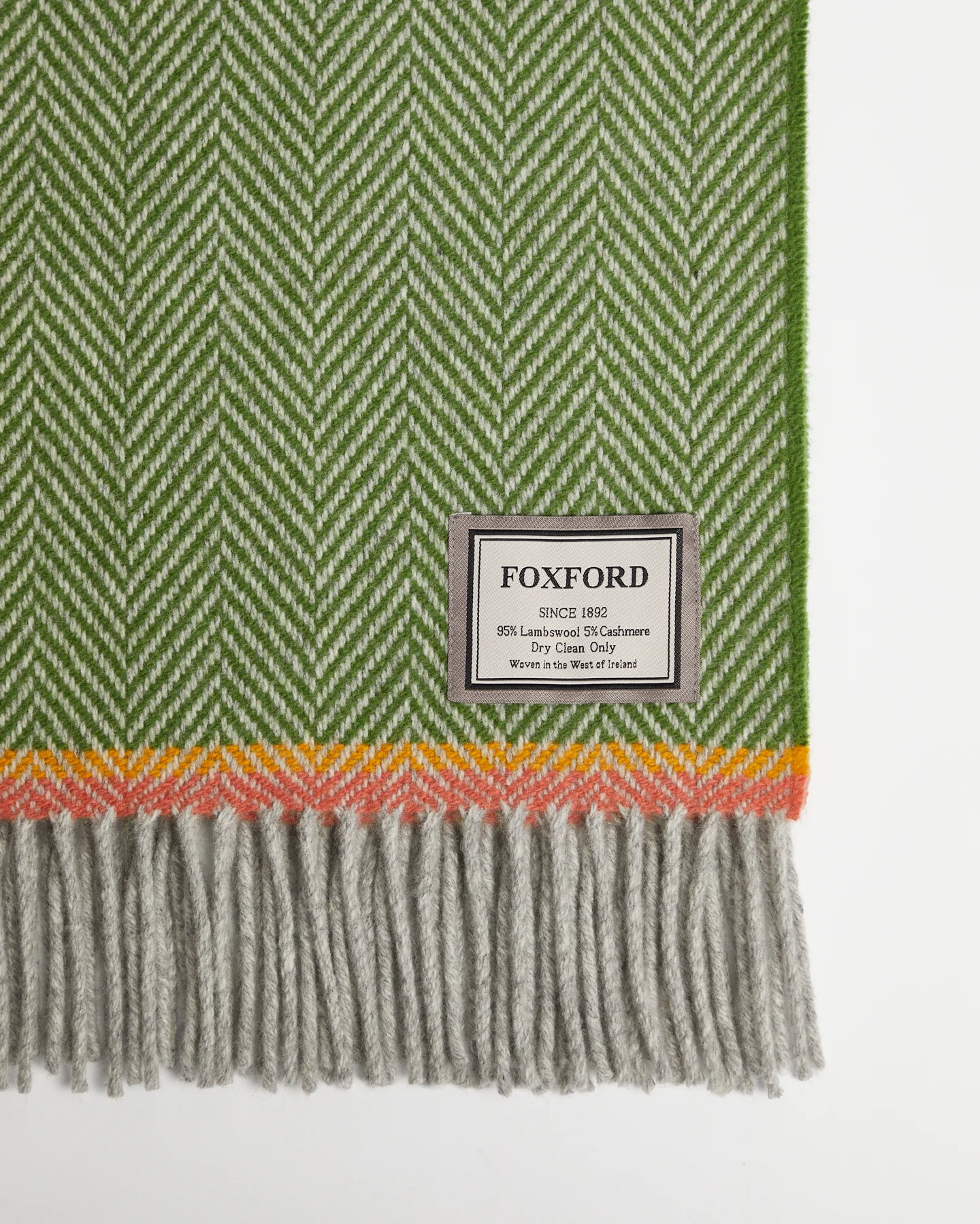Foxford Barrow Cashmere and Lambswool Throw - Image 4