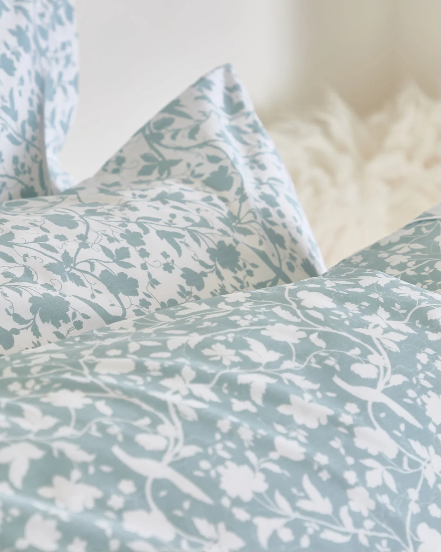 Foxford Claire Duvet Set - Image 4