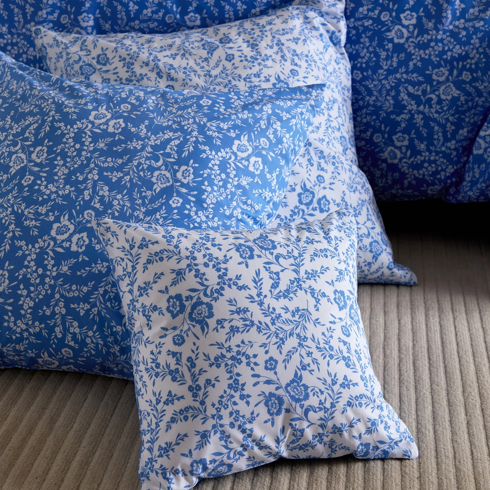 Foxford Clara Cushion Small - Image 2