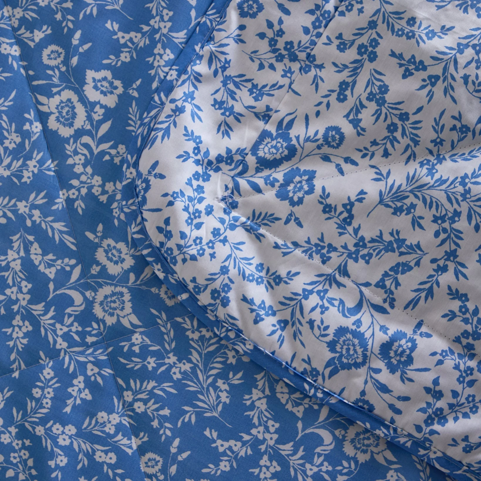 Foxford Clara Quilt - Image 3