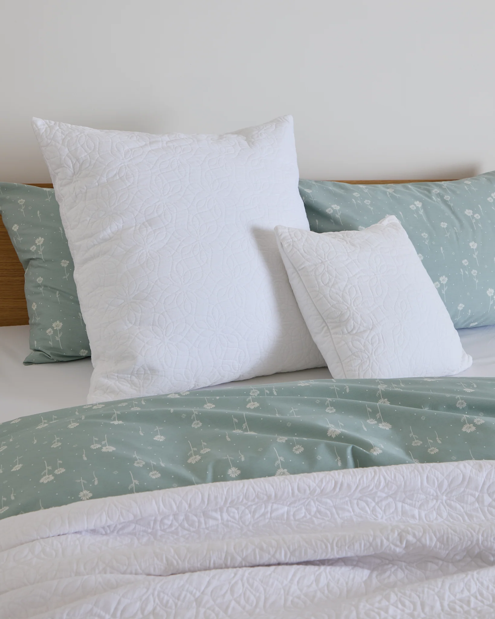 Foxford Daisy White Matelassé Large Cushion - Image 3