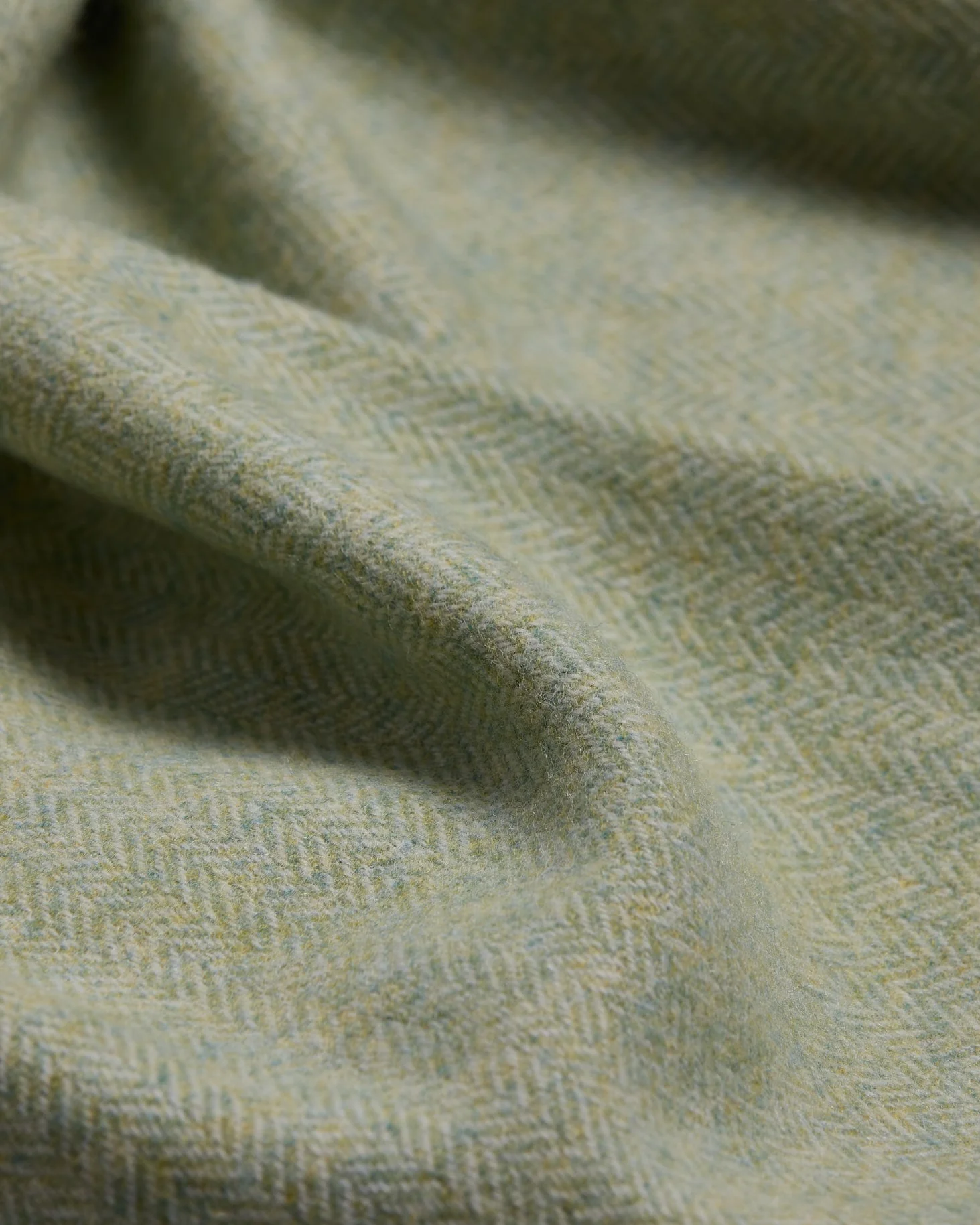 Foxford Dingle Lambswool Throw - Image 2