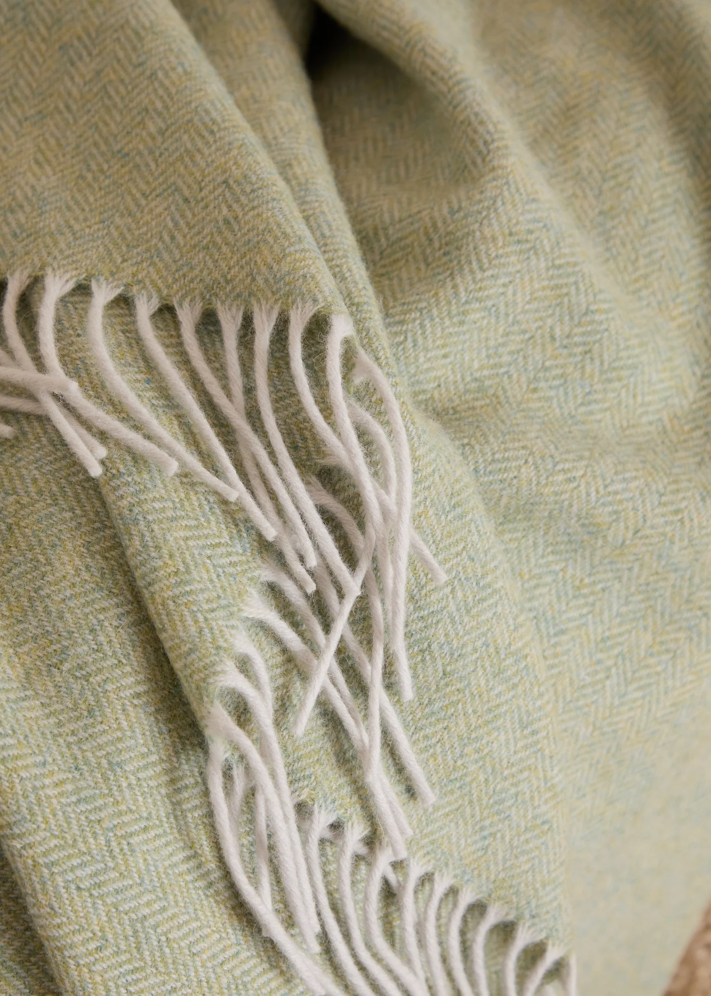 Foxford Dingle Lambswool Throw - Image 3