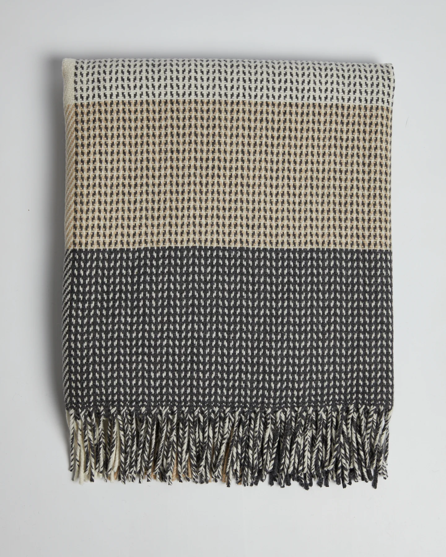 Foxford Downpatrick Cashmere and Lambswool Throw - Image 3
