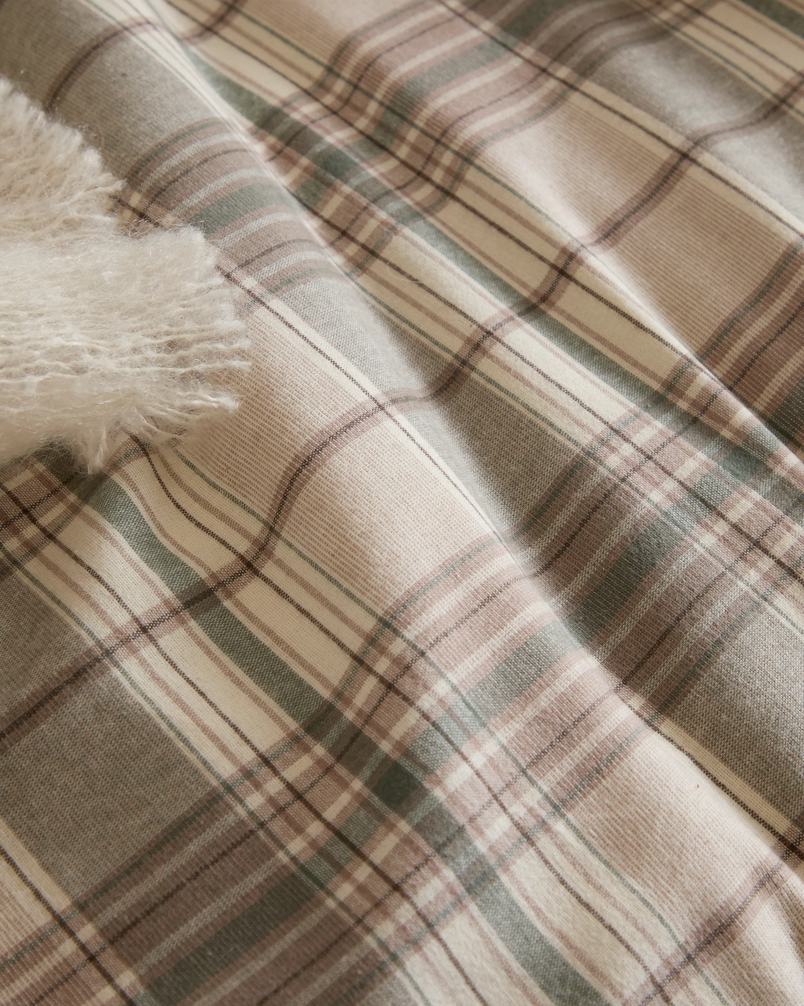 Foxford Eve Tartan Flannel Duvet Set - Image 3