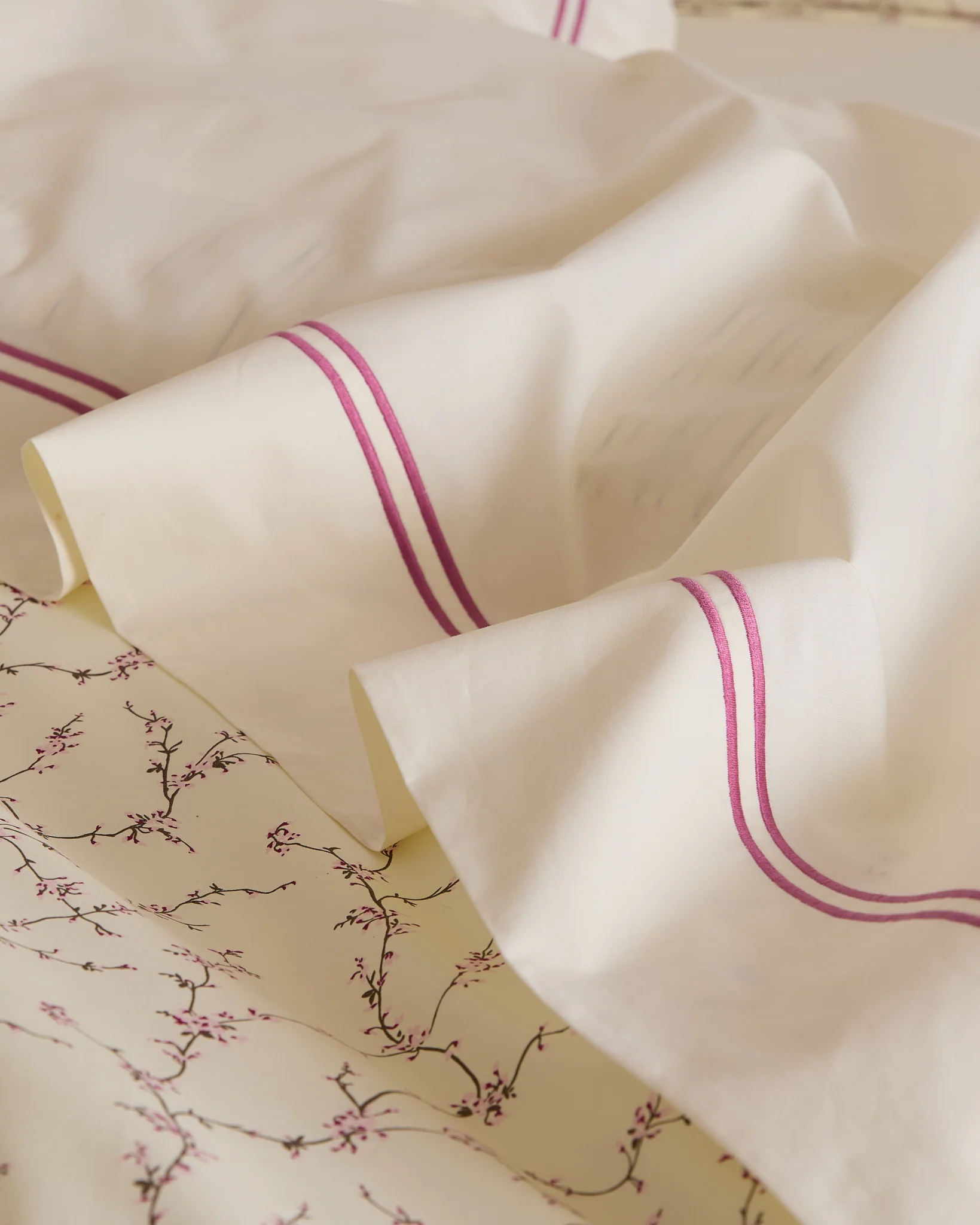 Foxford Evelyn Buttermilk Rolenio Flat Sheet - Image 3
