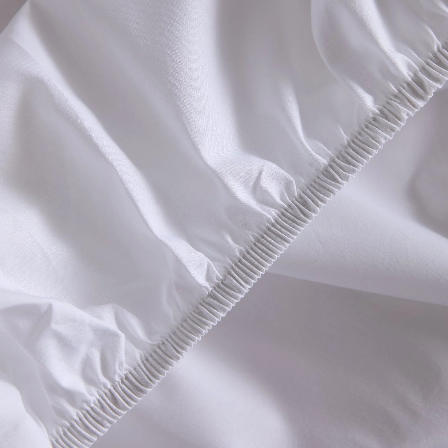 Foxford Evelyn White Fitted Sheet - Image 2