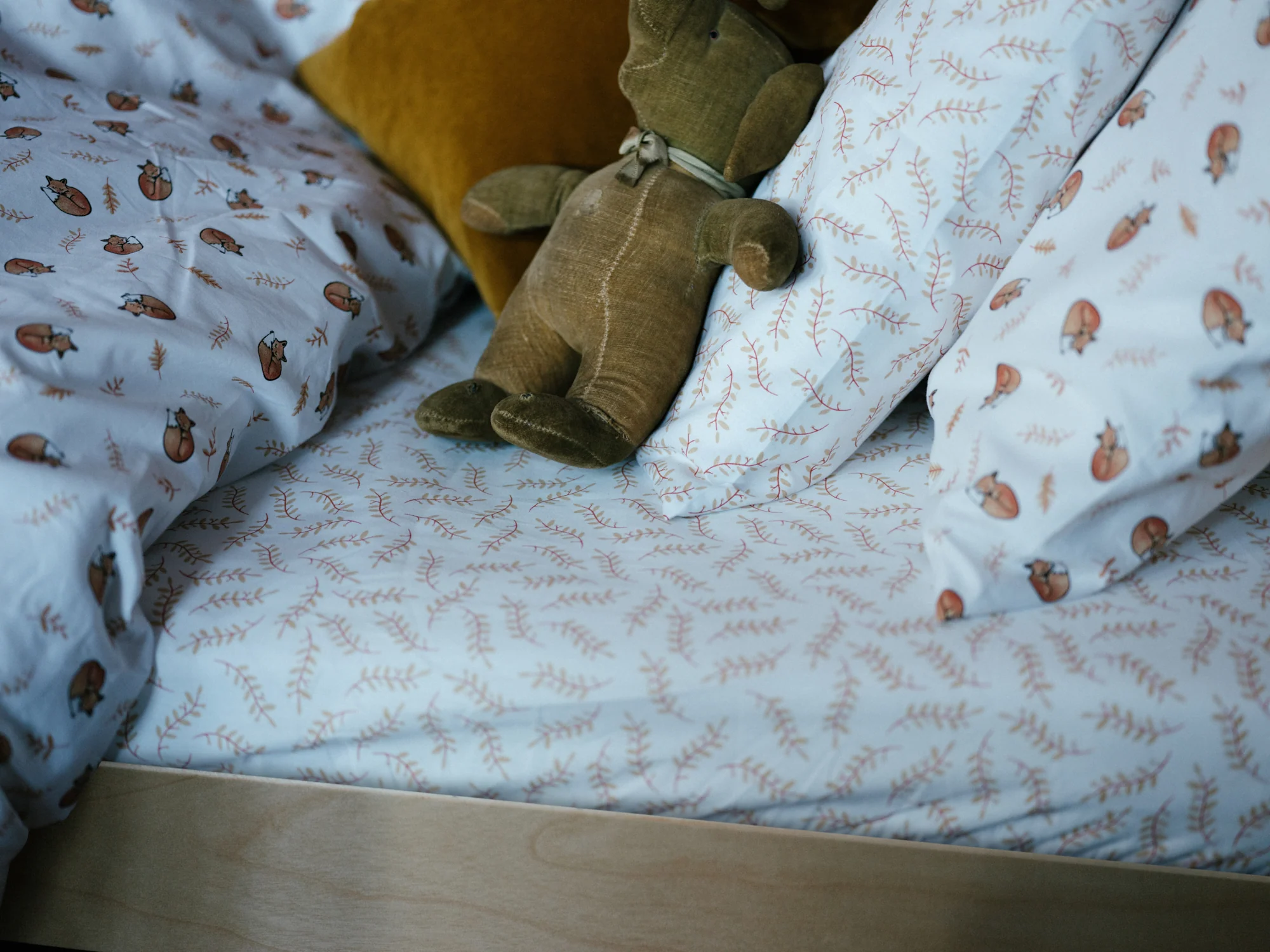 Foxford Fauna Fitted Sheet - Image 5