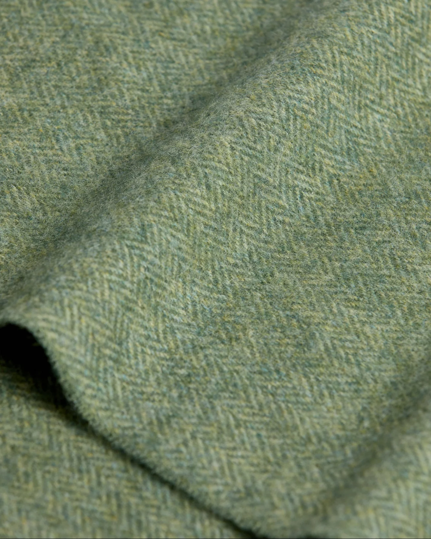 Foxford Green Herringbone Lambswool Scarf - Image 2