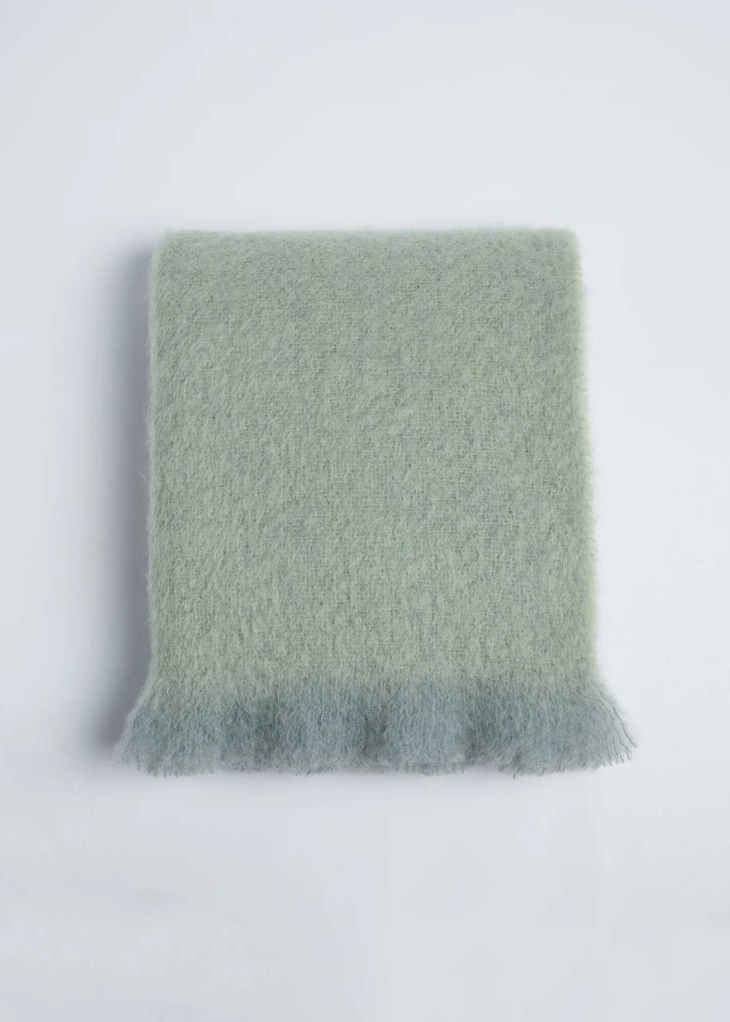 Foxford Hibernia Mohair Throw - Image 3