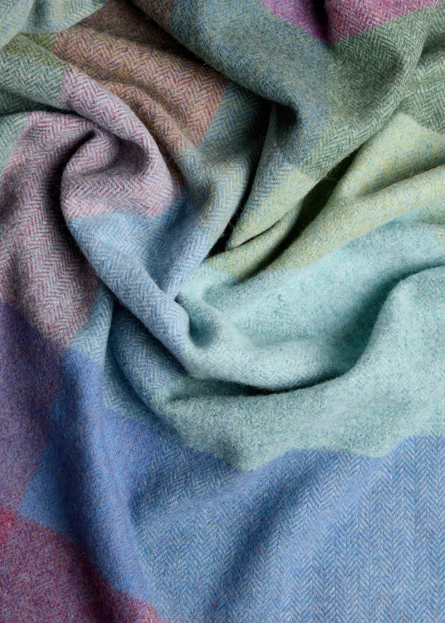 Foxford Kilmeaden Lambswool Throw - Image 2