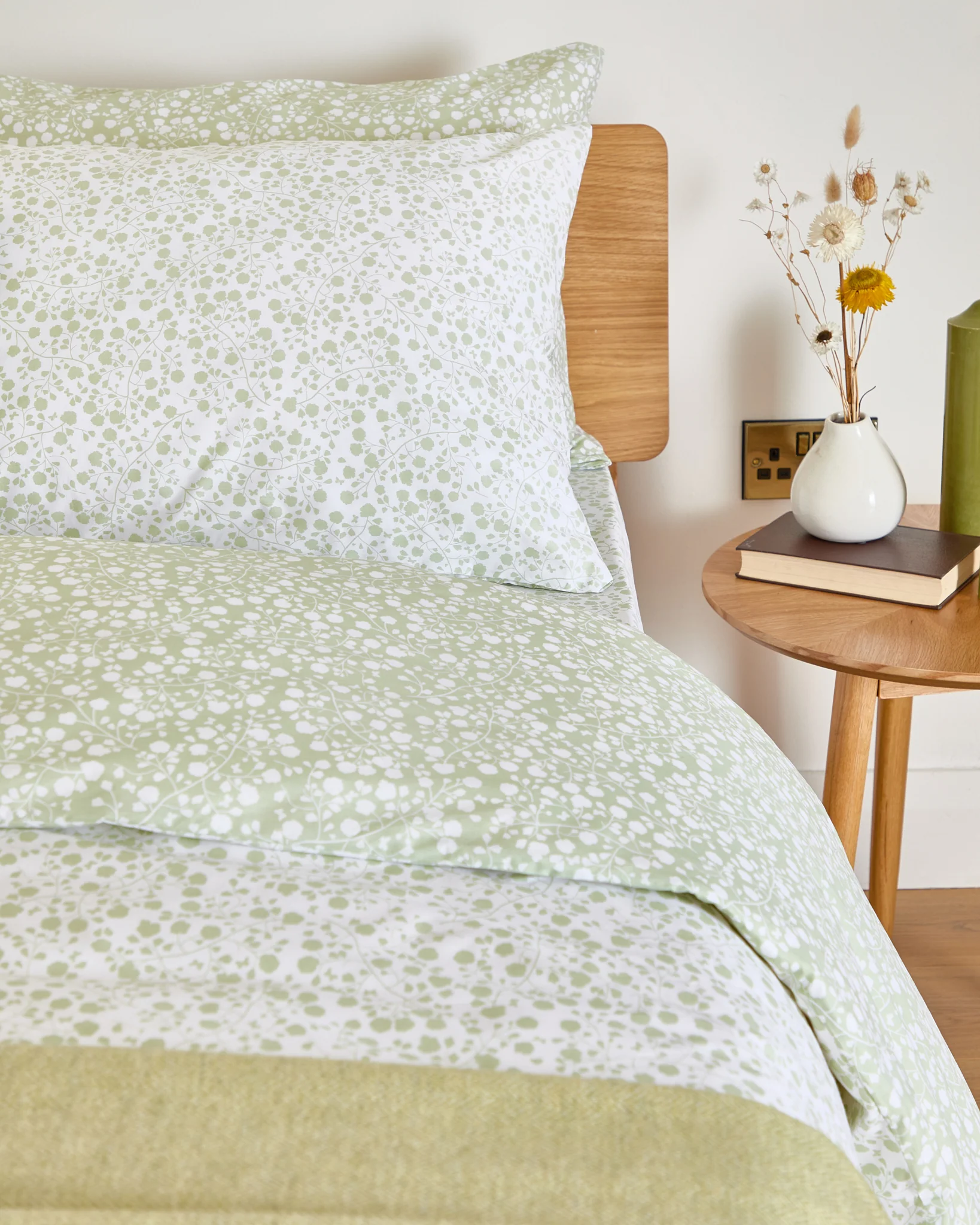 Foxford Lucy Reversible Pillowcase Set - Image 2
