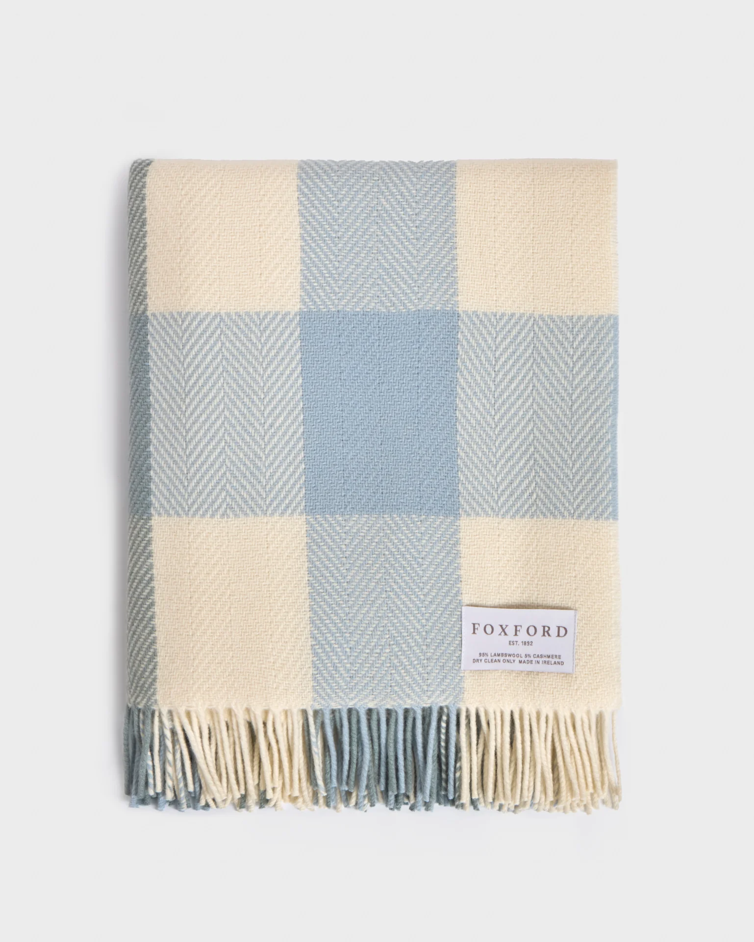 Foxford Noah Cashmere and Lambswool Throw - Image 3
