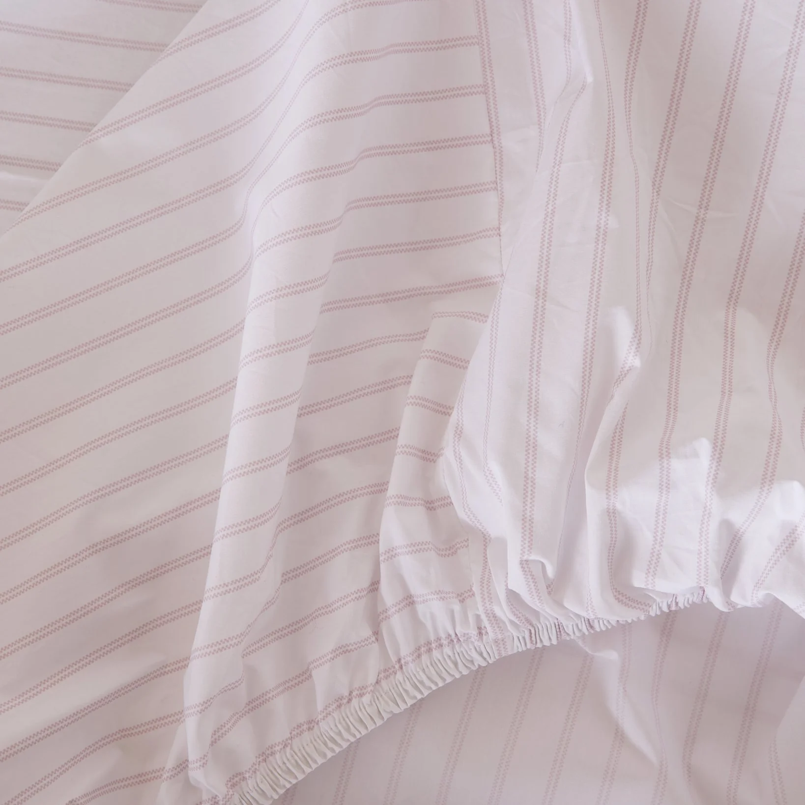 Foxford Olivia Stripe Fitted Sheet - Image 2