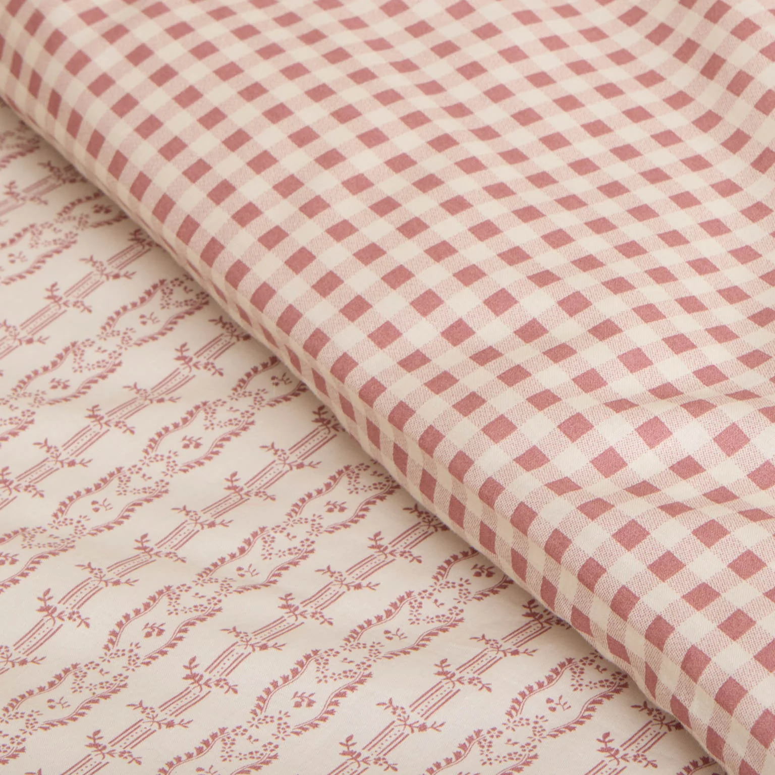 Foxford Poppy Duvet Cover Set - Image 3