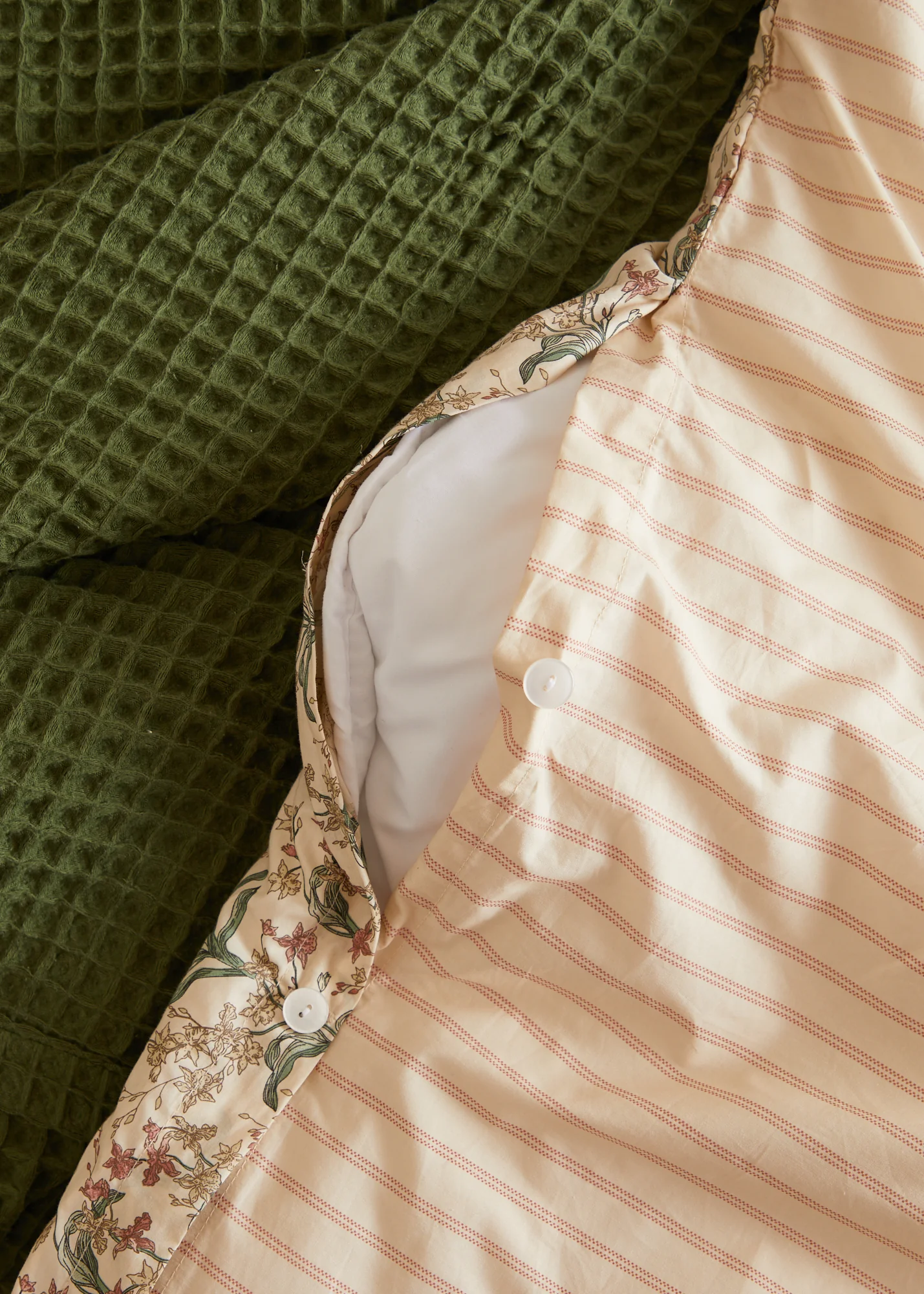 Foxford Romantic Blossom Duvet Set - Image 3