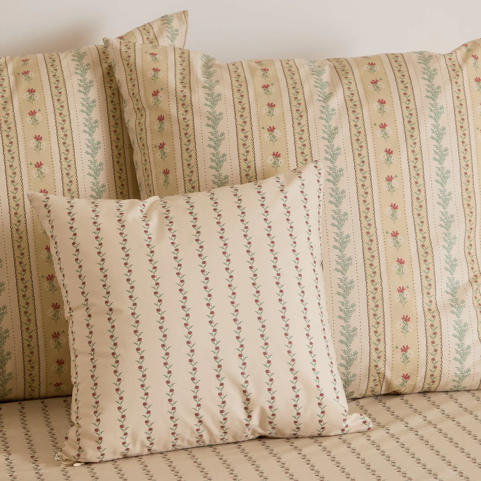 Foxford Rose Cushion Small - Image 3