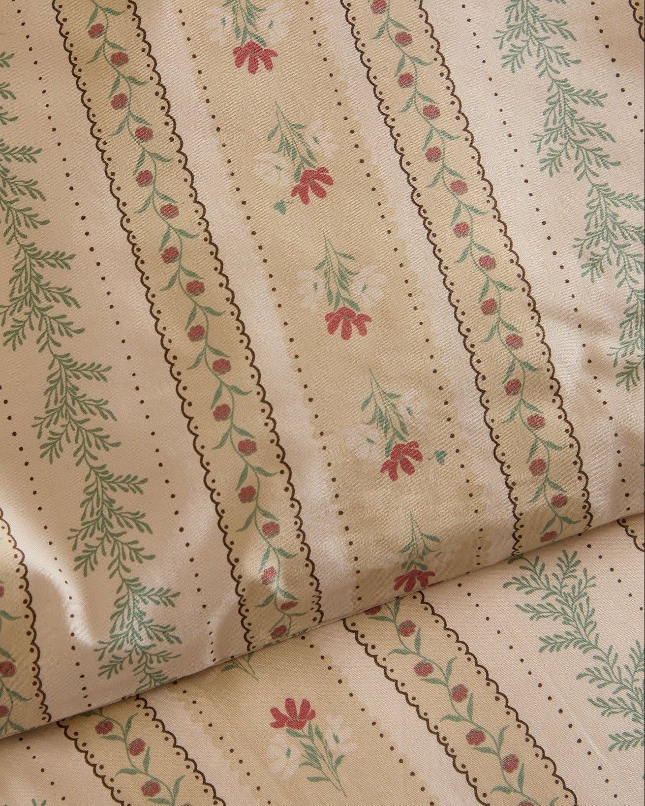 Foxford Rose Duvet Cover Set - Image 3