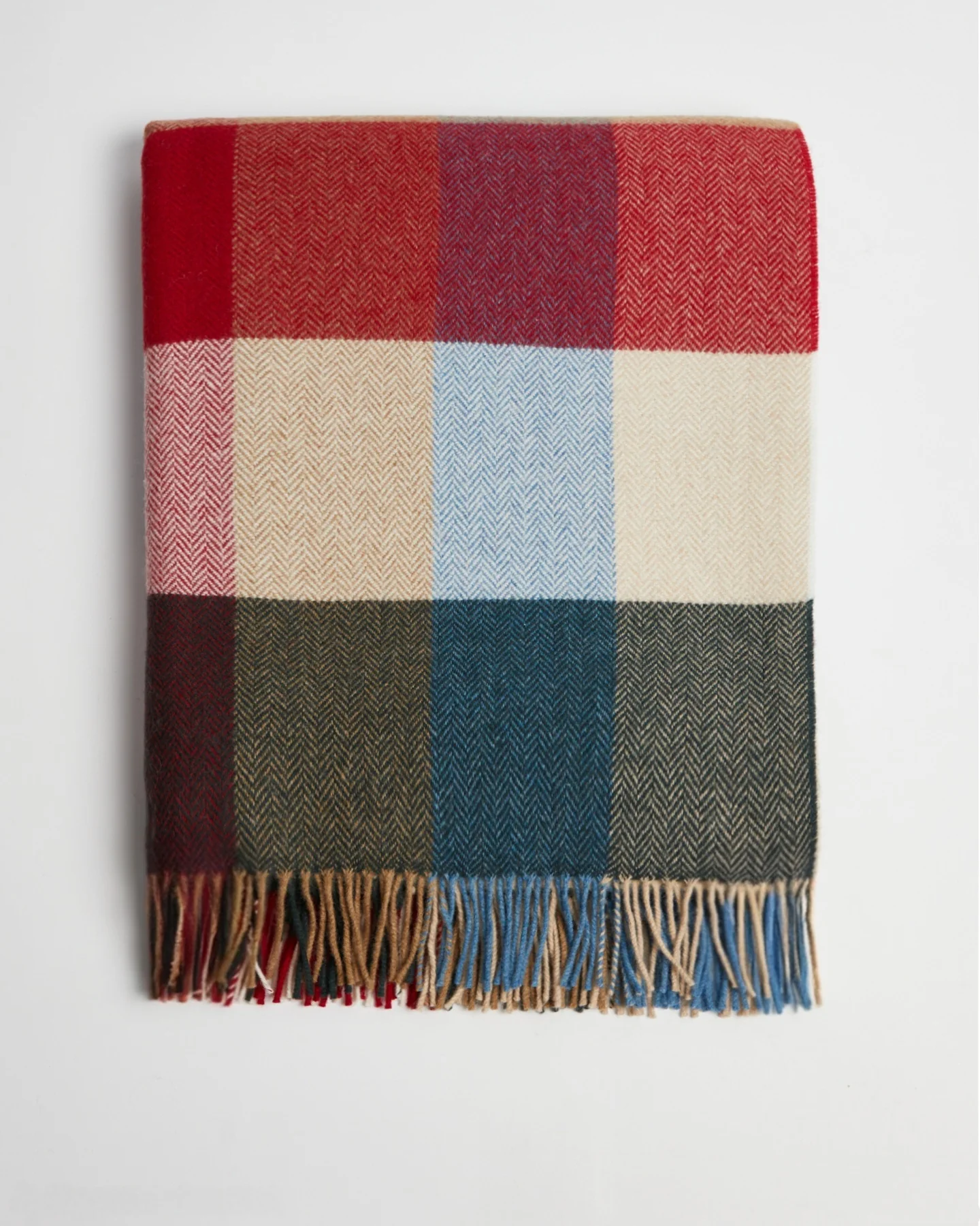 Foxford Woodland Avenue Lambswool Throw - Image 3