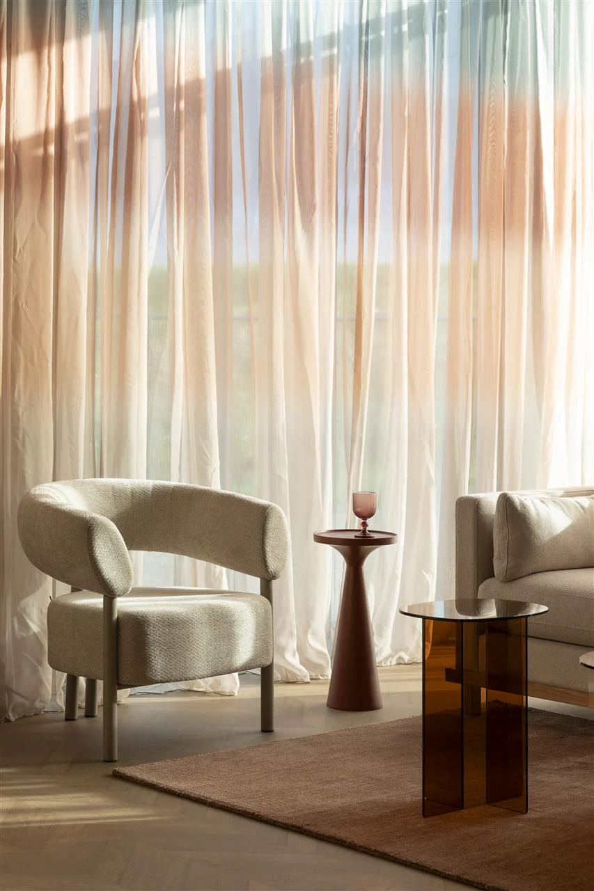 Heels Lounge Chair Beige