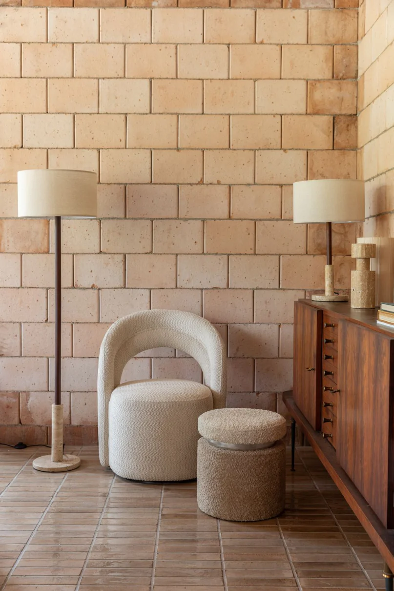 Lounge Chair Seina Swivel Beige - Image 7