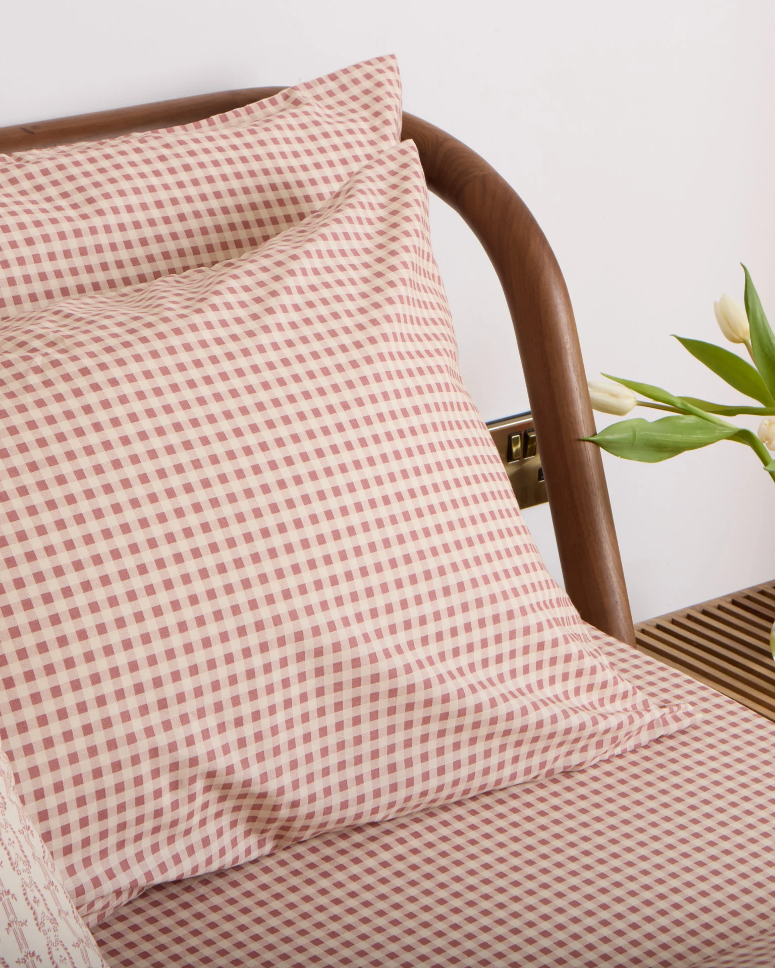 Foxford Poppy Red Gingham Pillowcase Set - Image 2