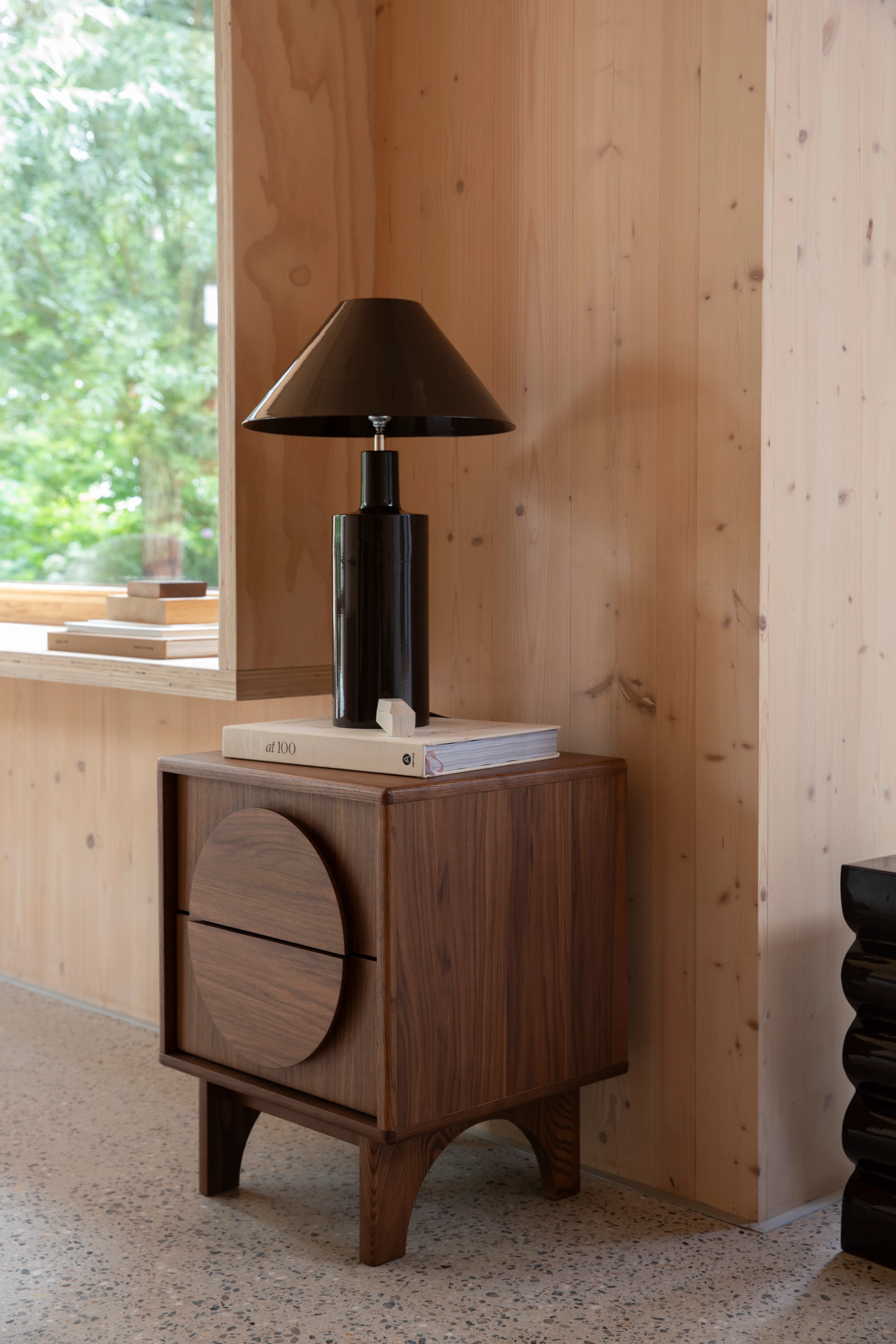 Side Table / Bedstand Groove Walnut