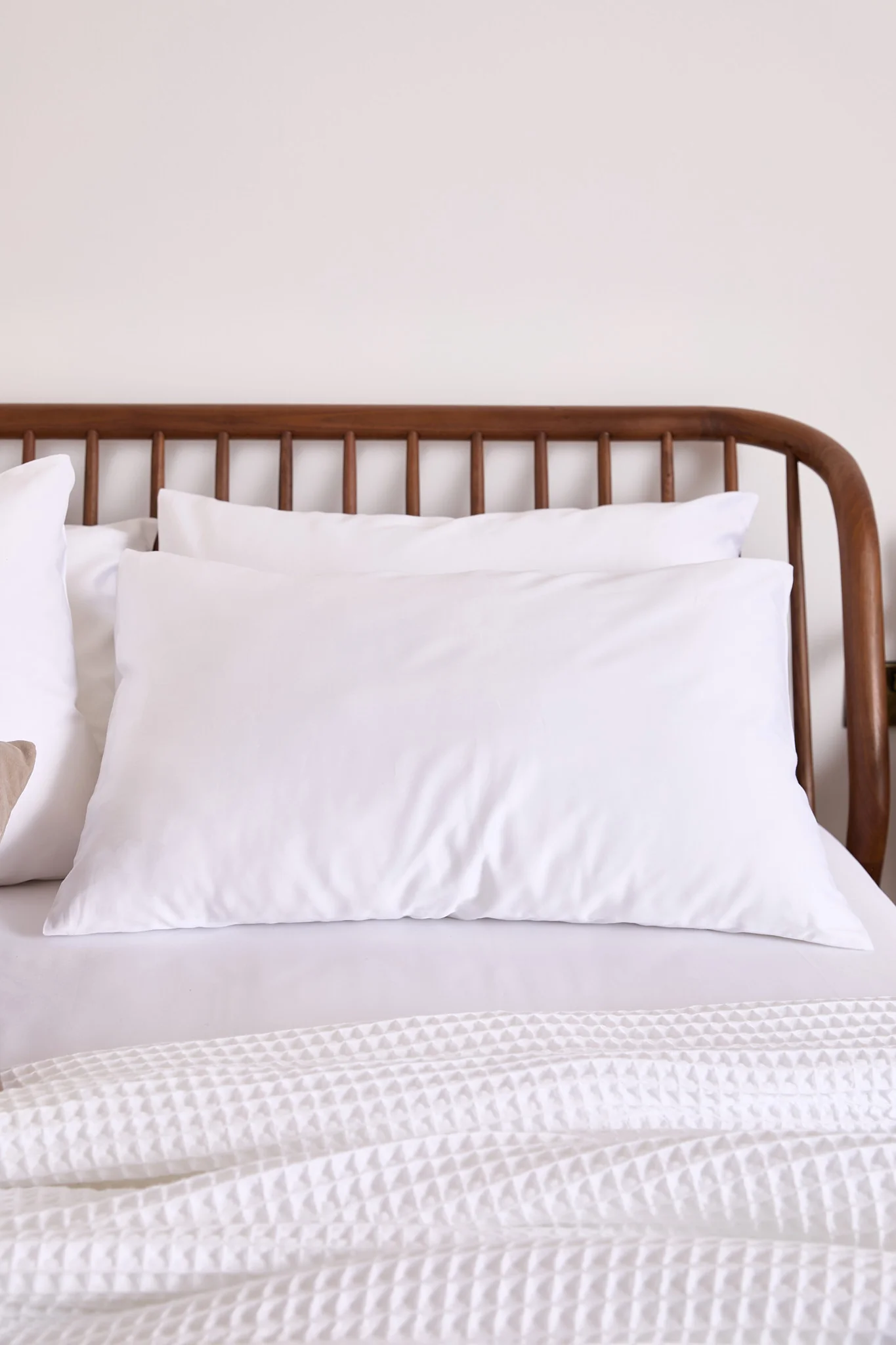 Foxford Sateen Weave Standard Pillowcase - Image 4