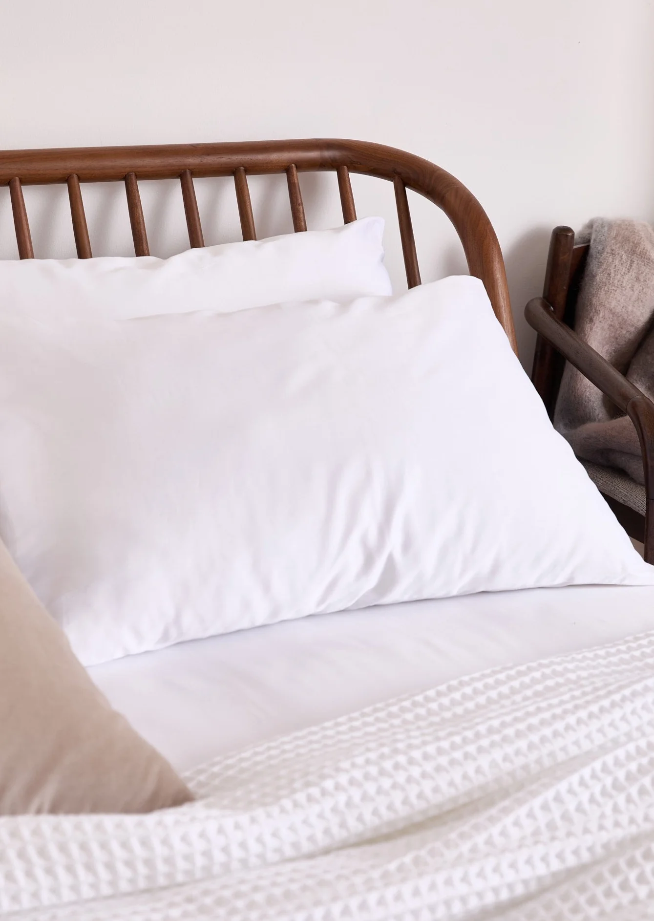 Foxford Sateen Weave Standard Pillowcase - Image 6